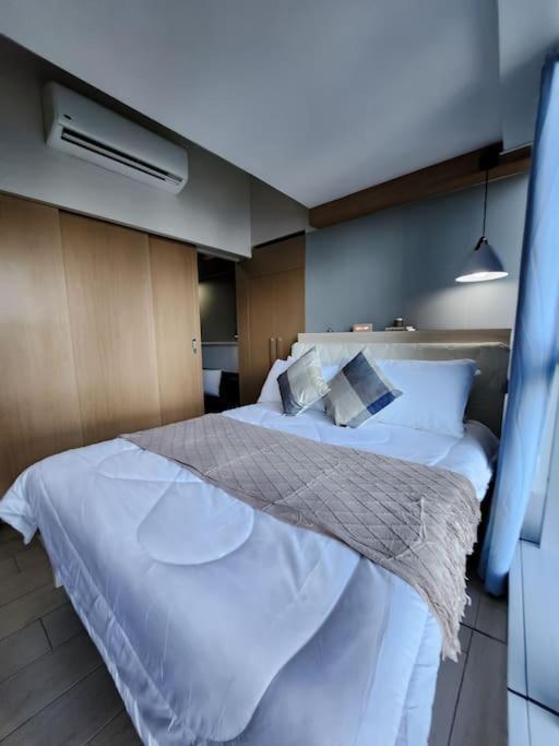 Luxestaysmnl Coastal Chic Netflx 380Mbps Pool Bgc Manila Exterior photo