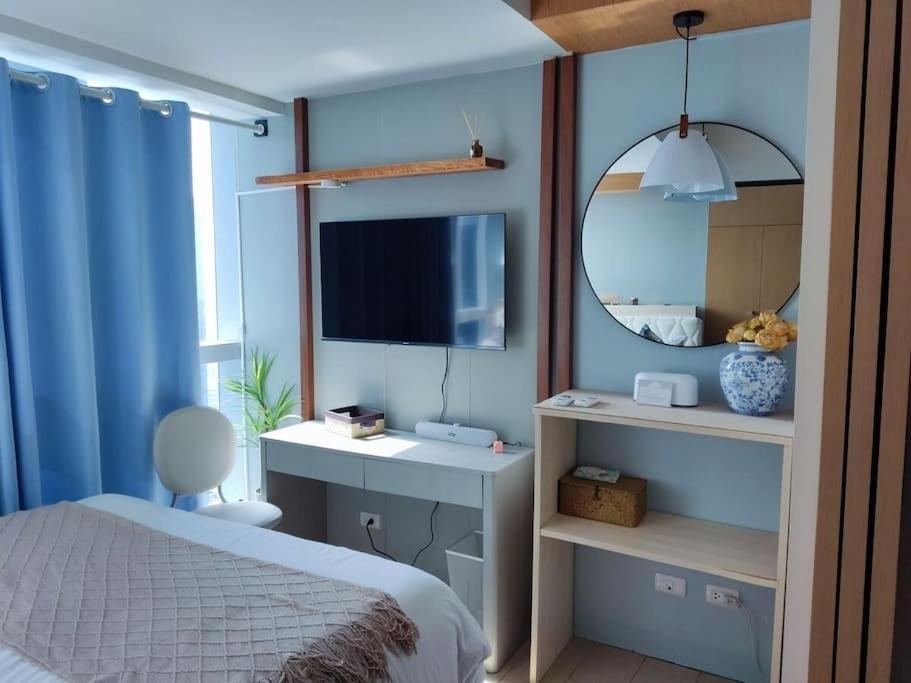 Luxestaysmnl Coastal Chic Netflx 380Mbps Pool Bgc Manila Exterior photo